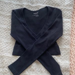 GARAGE long sleeve cropped deep v neck top size small